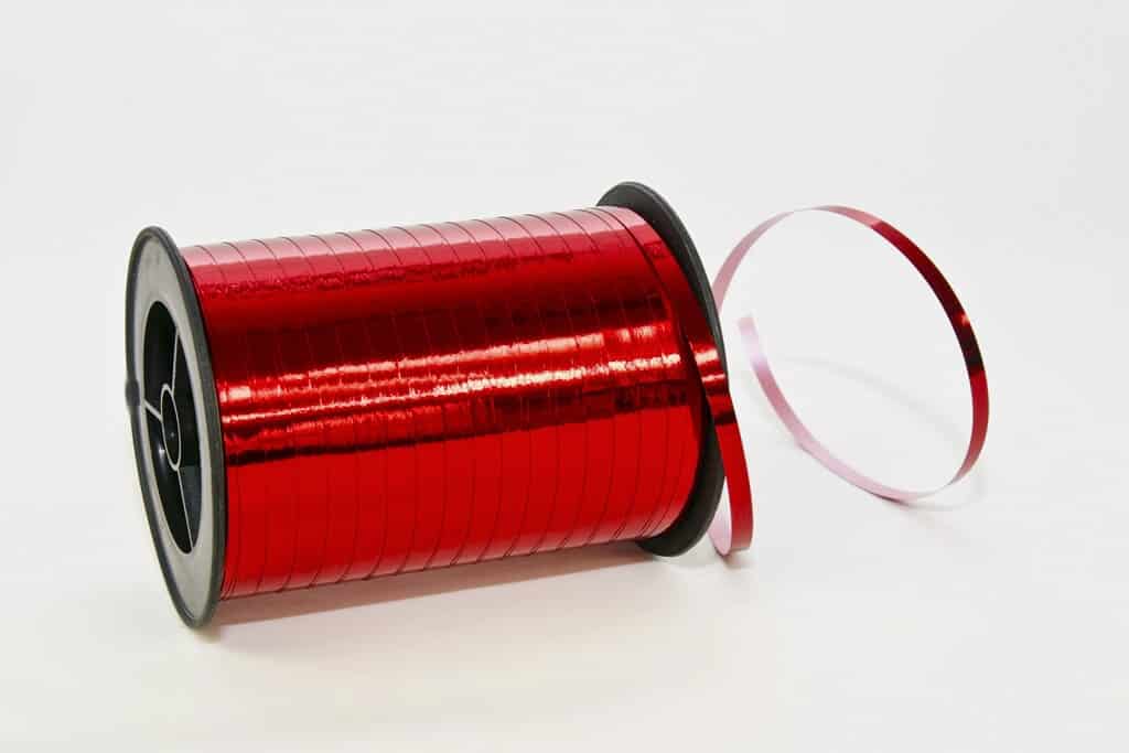 Polipropileno-juostelė-0,5cm/230m/metalizuotos-raudonos-spalvos